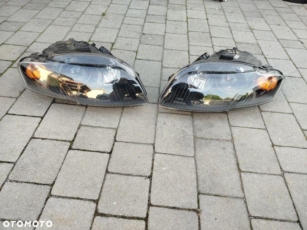 Audi A4 B7 lampa przednia lewa plus prawa Xenon - 1