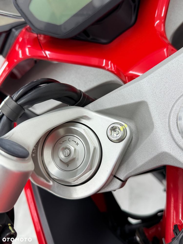 Ducati SuperSport - 27