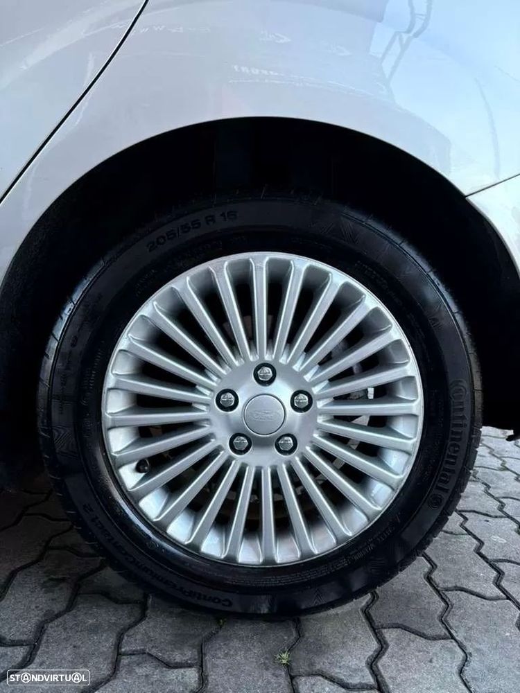 Ford Focus 1.5 EcoBlue S&S Aut. COOL&CONNECT - 6