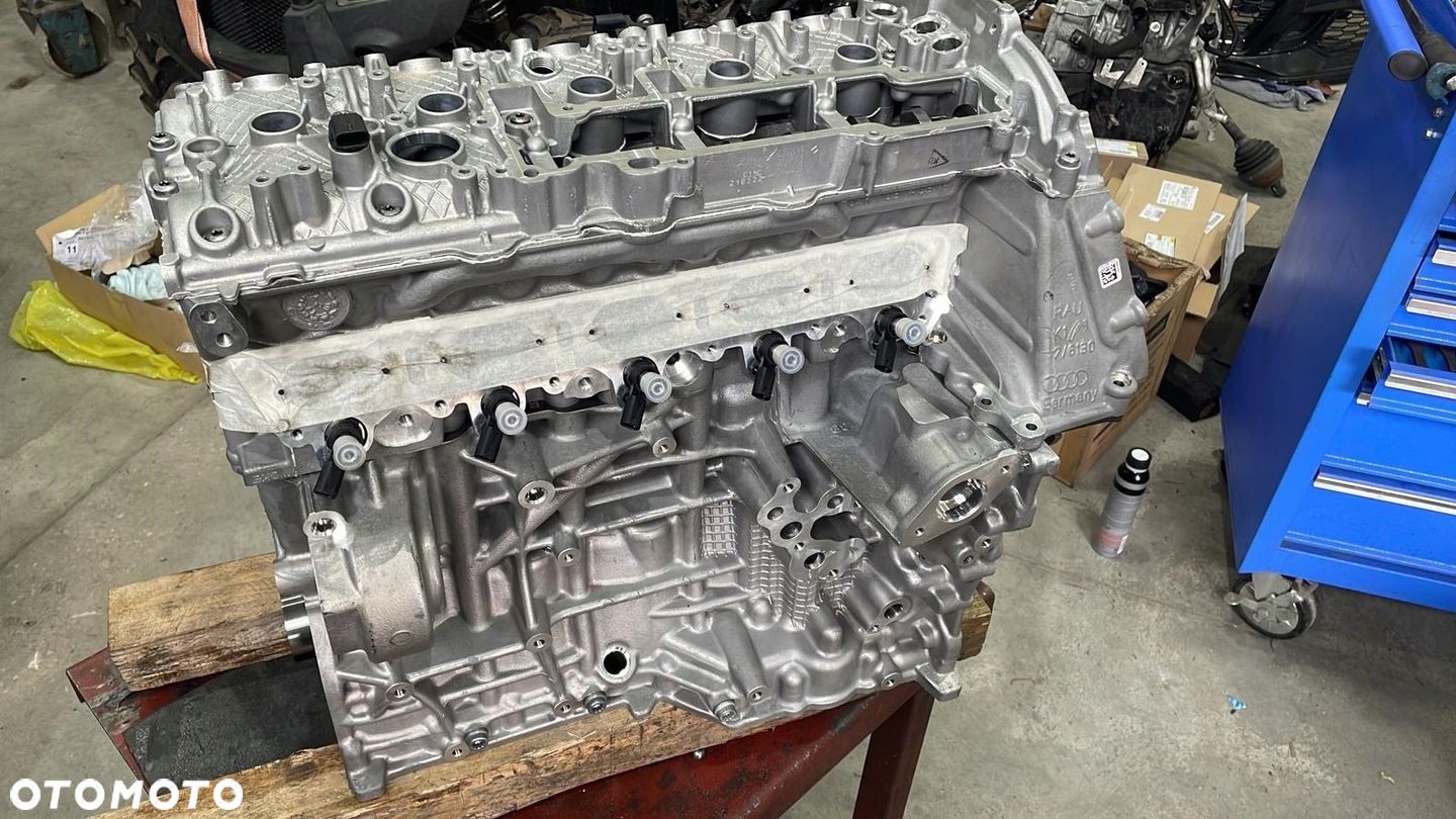 SILNIK DNW 2.5 TFSI RS3 TTRS - 1