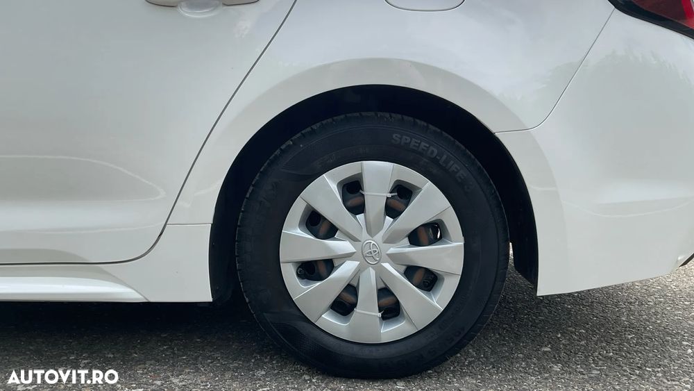 Toyota Corolla 1.8 HSD Eco - 11