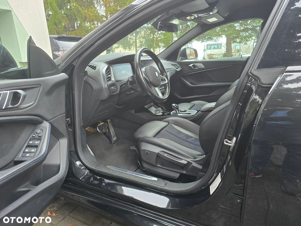 BMW Seria 2 218i M Sport - 23