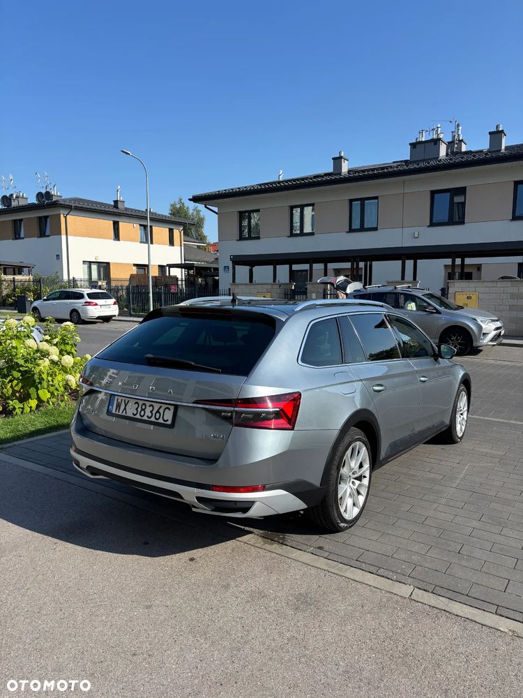 Skoda Superb 2.0 TDI SCR 4x4 Scout DSG - 6