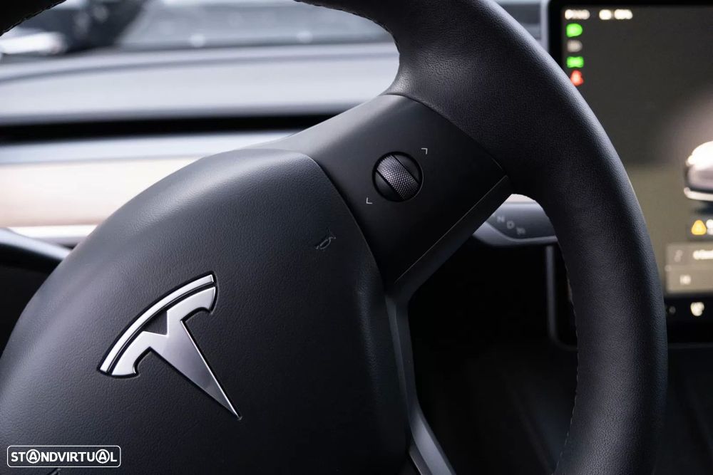 Tesla Model 3 Long Range Tração Traseira - 23