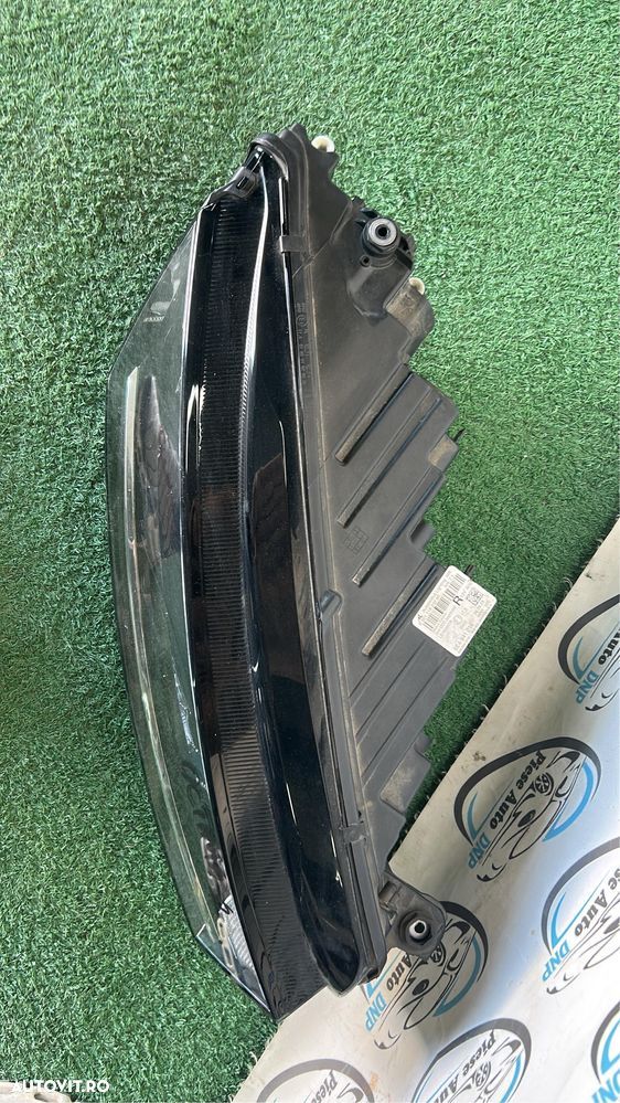 Far dreapta Skoda Octavia 4 crystal lighting - 2