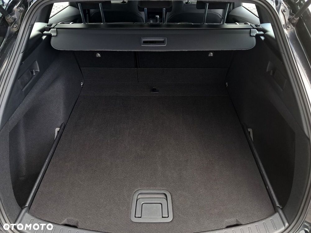 Toyota Corolla 1.8 Hybrid Comfort - 13