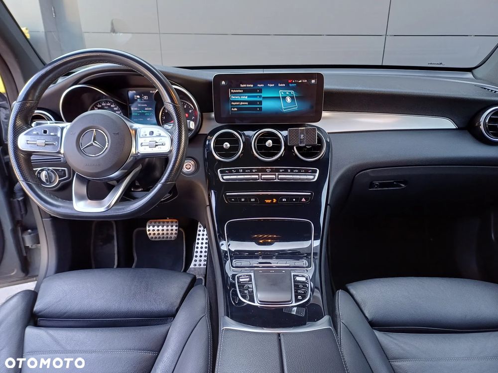 Mercedes-Benz GLC 300 e 4-Matic - 30