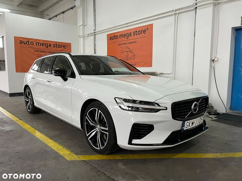 Volvo V60 T6 AWD Recharge Geartronic RDesign - 1