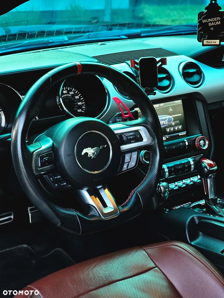 Ford Mustang 5.0 V8 GT - 12