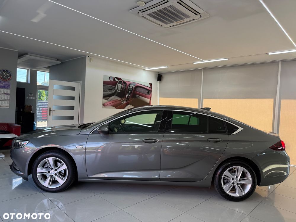 Opel Insignia 1.5 T Exclusive S&S - 32