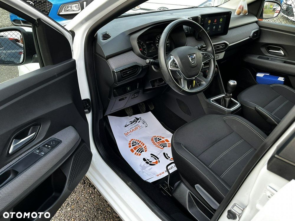 Dacia Sandero - 8