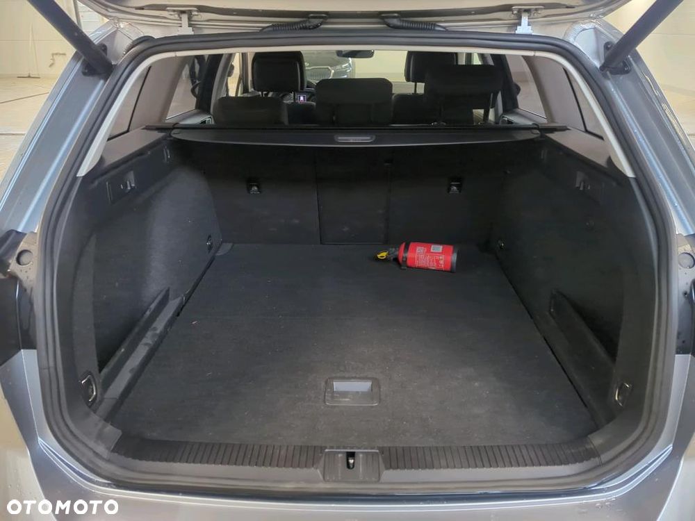 Volkswagen Passat Variant 2.0 TDI EVO Business DSG - 10