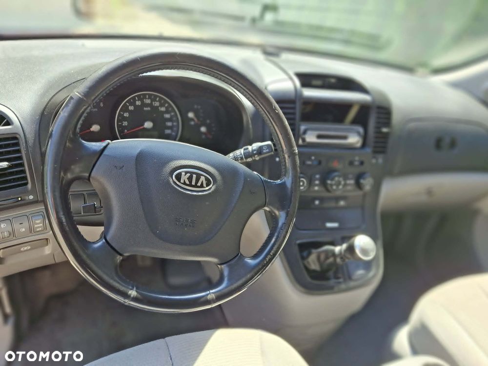 Kia Carnival 2.9 CRDi EX - 16