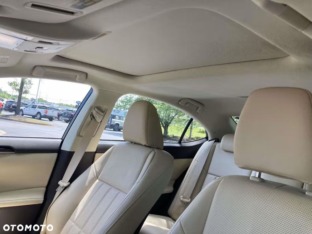 Lexus ES - 17