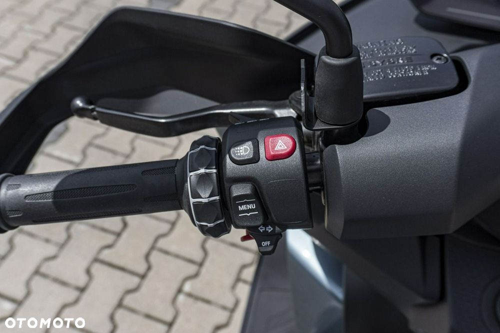 BMW C 400 GT - 11