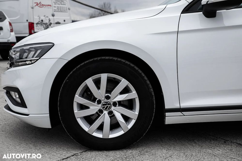 Volkswagen Passat 2.0 TDI SCR DSG Business - 9