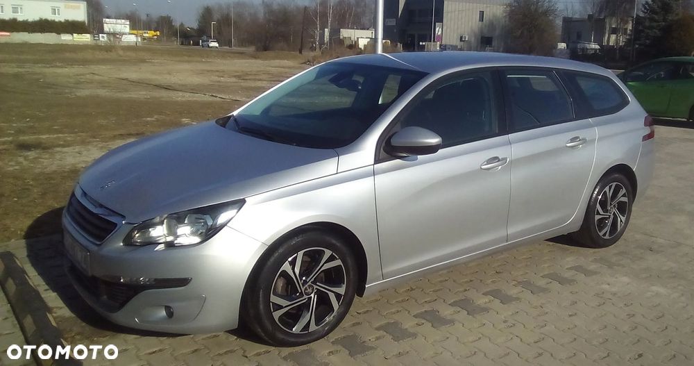 Peugeot 308 - 1