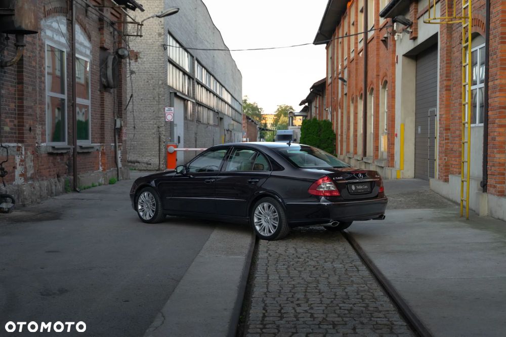 Mercedes-Benz Klasa E 500 4-Matic Elegance - 12