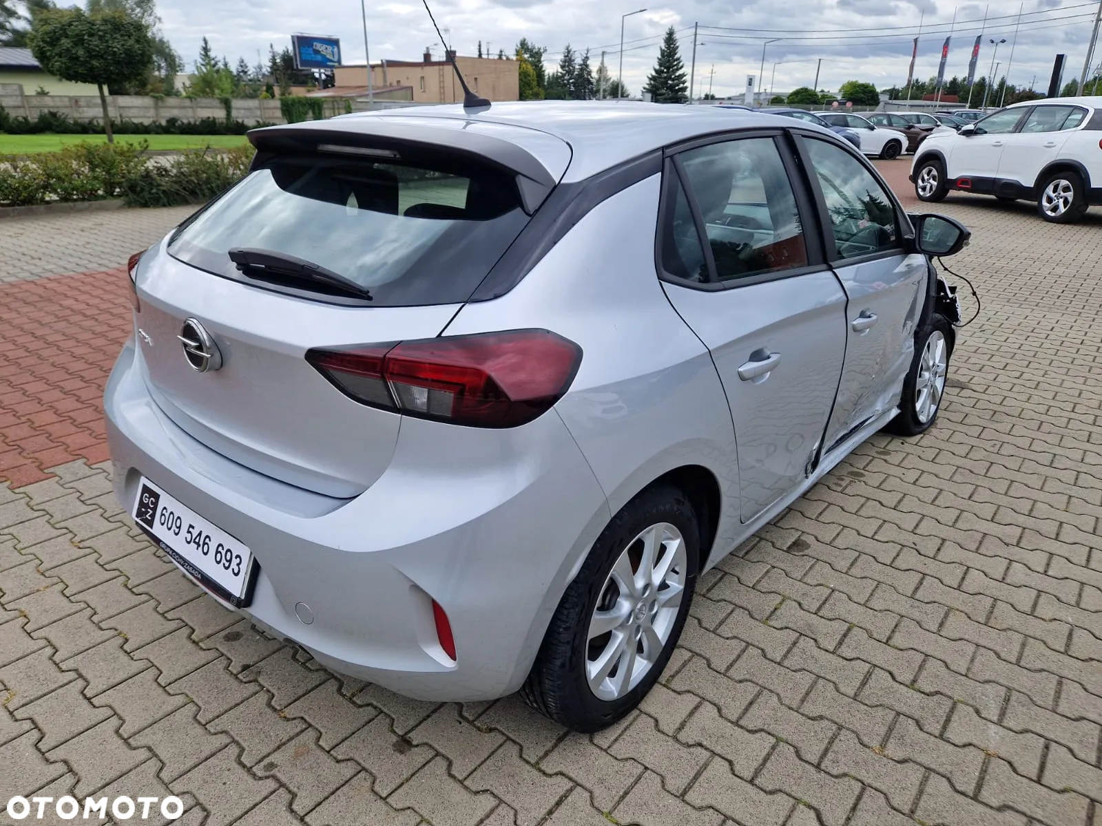 Opel Corsa 1.5 D Edition S&S - 4