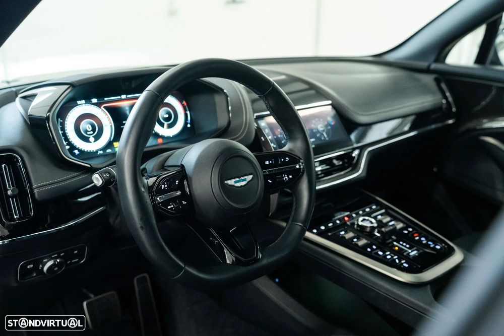 Aston Martin DBX 707 - 8