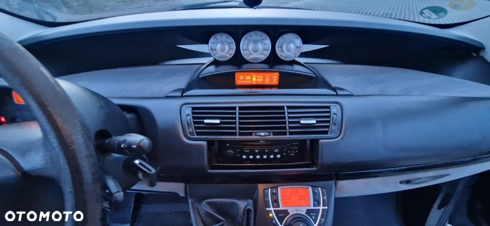 Citroën C8 2.0 16V Confort - 15