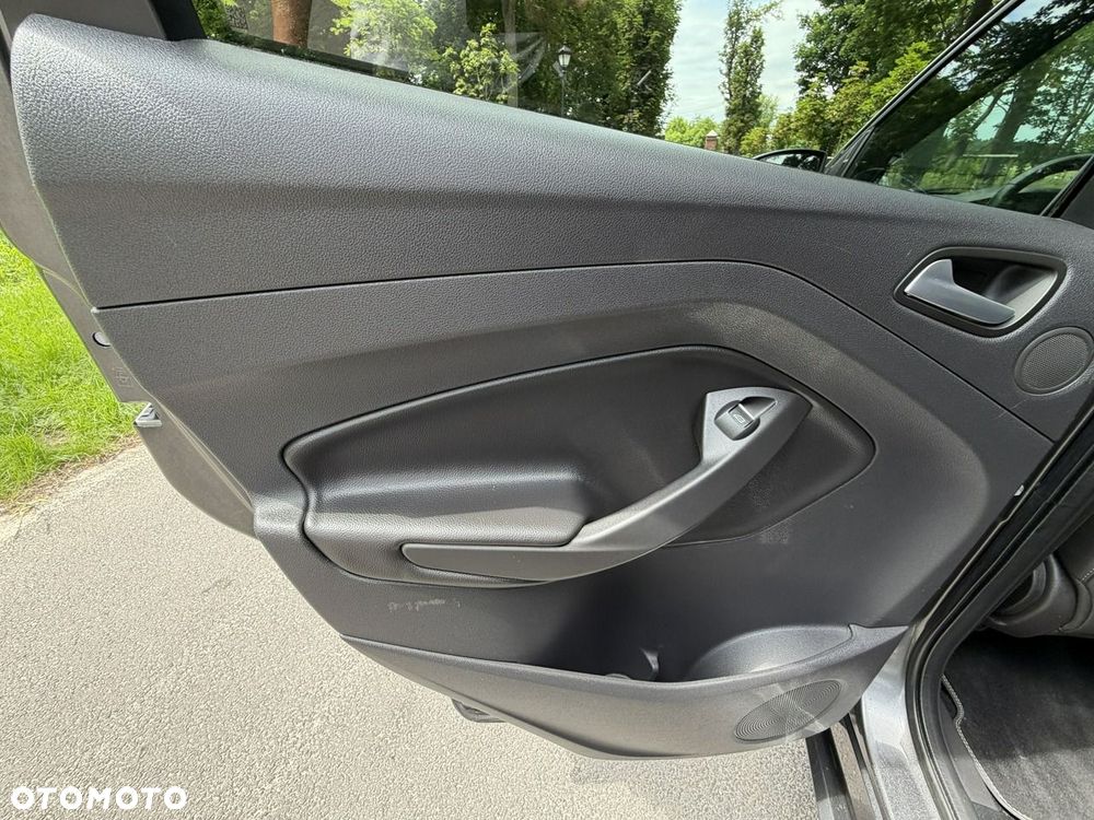 Ford Kuga - 22