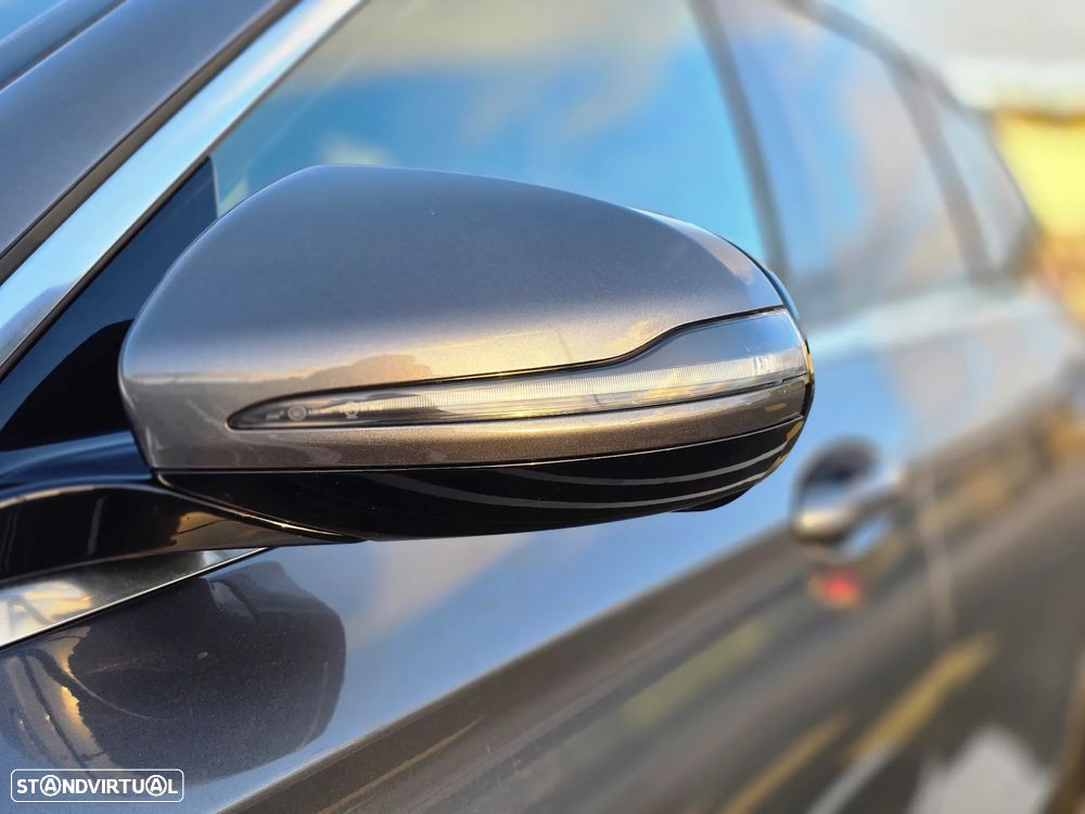 Mercedes-Benz E 300 de AMG Line - 26