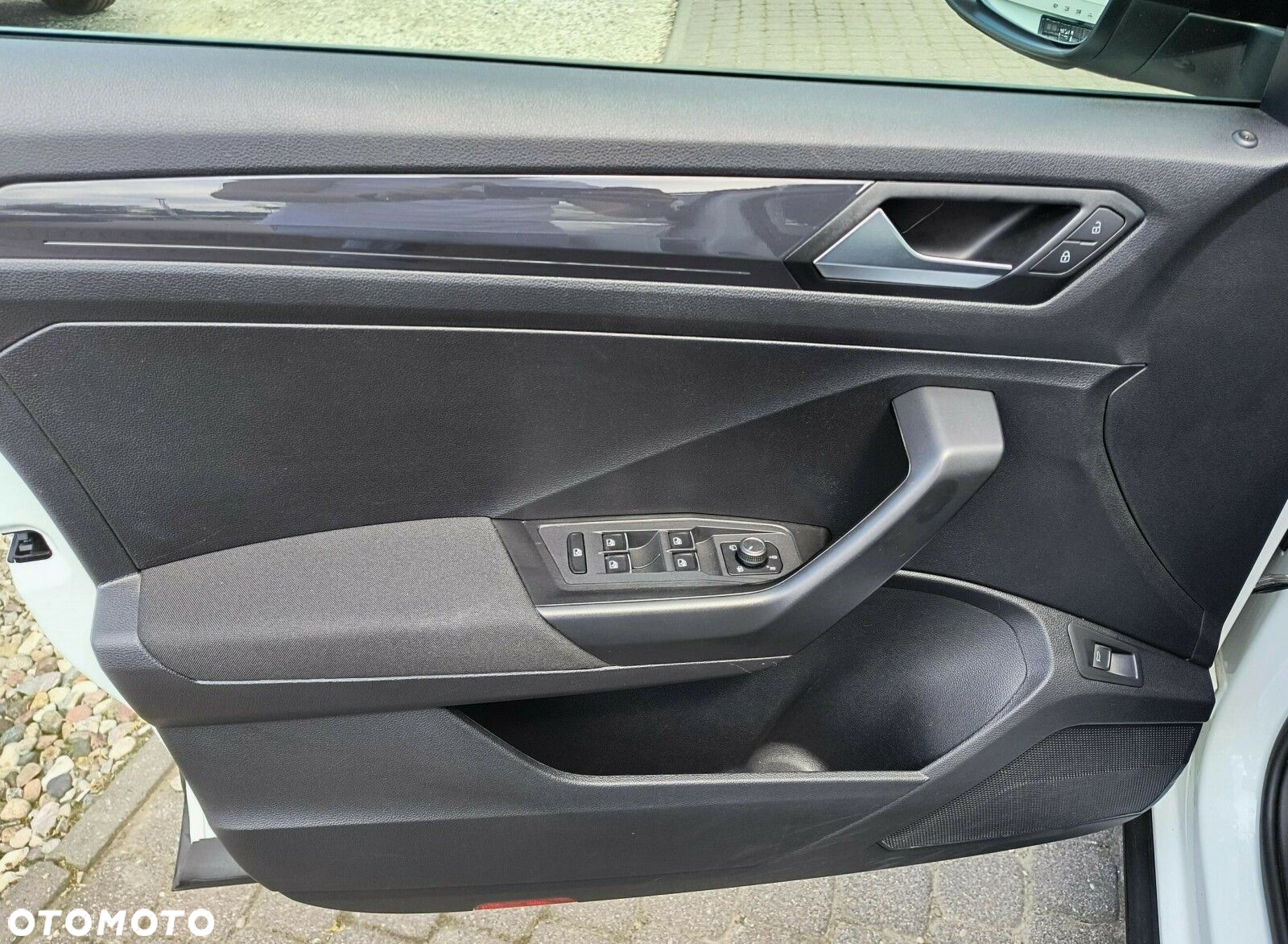 Volkswagen T-Roc - 21