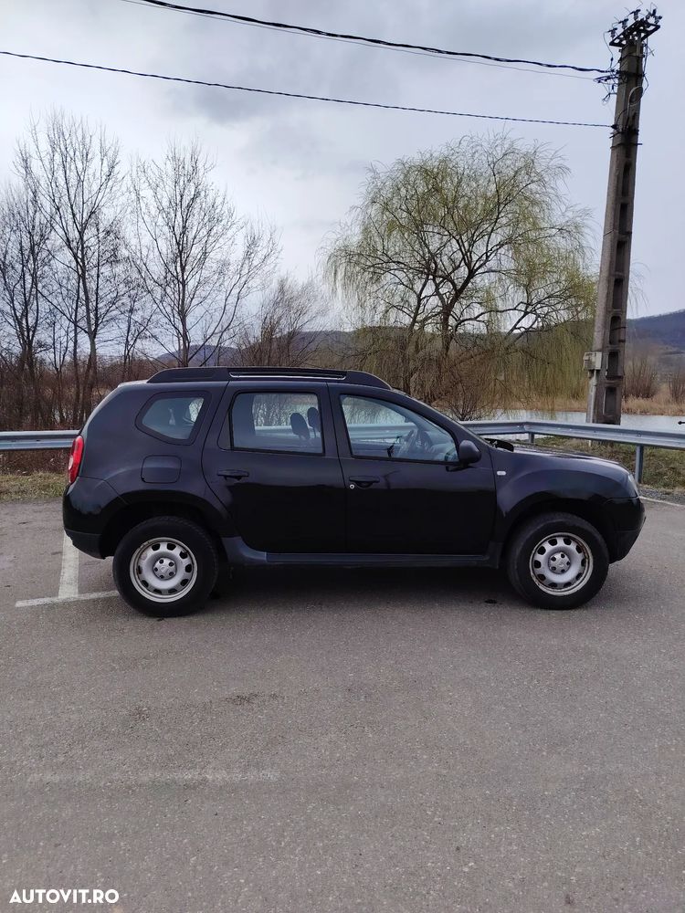 Dacia Duster 1.6 16V 105 4x2 Laureate - 9