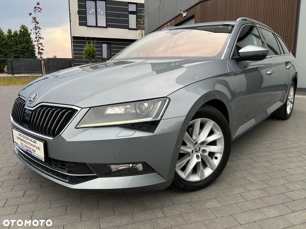Skoda Superb 2.0 TDI DSG Style - 2