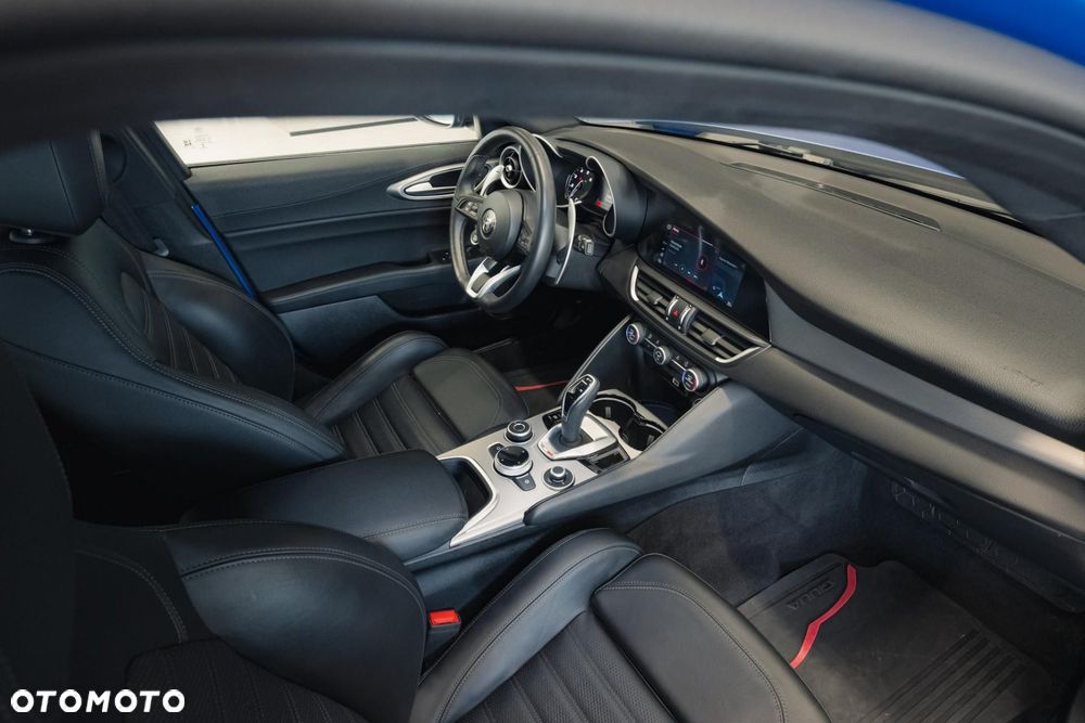 Alfa Romeo Giulia 2.0 Turbo Veloce Q4 - 17