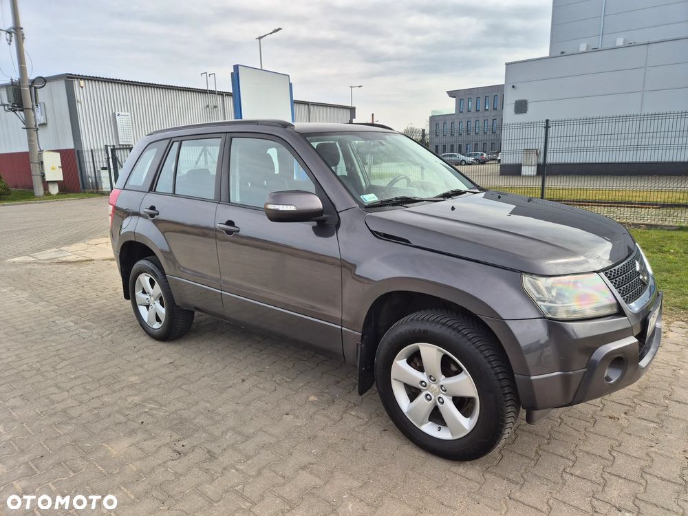 Suzuki Grand Vitara 1.9 DDiS Premium - 19