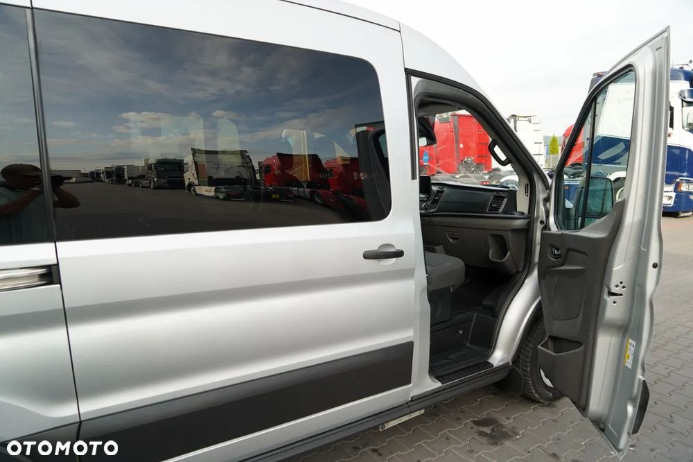 Ford TRANSIT / 6 miejsc / BRYGADÓWAKA  + Najazd na wózek / Dla osób niepełnosprawnych / 2021 / PO KONTRAKCIE SERWISOWYM - 31