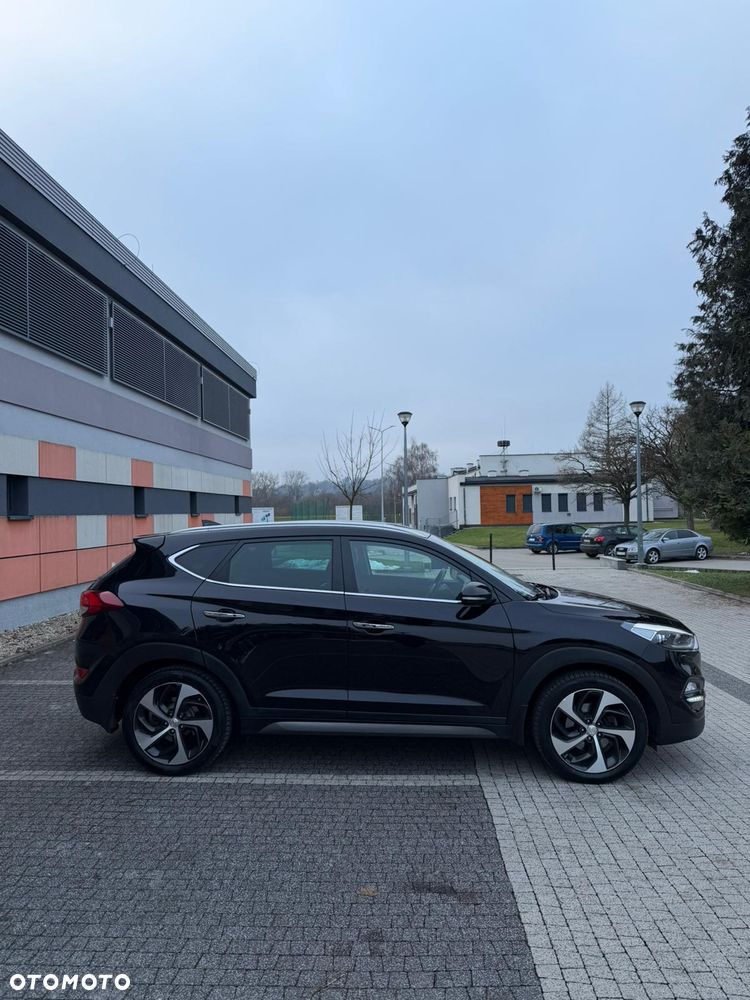 Hyundai Tucson 2.0 CRDI BlueDrive Style 2WD - 6