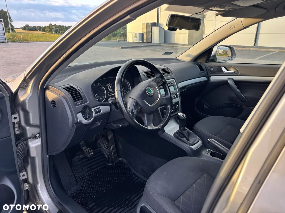 Skoda Octavia - 10