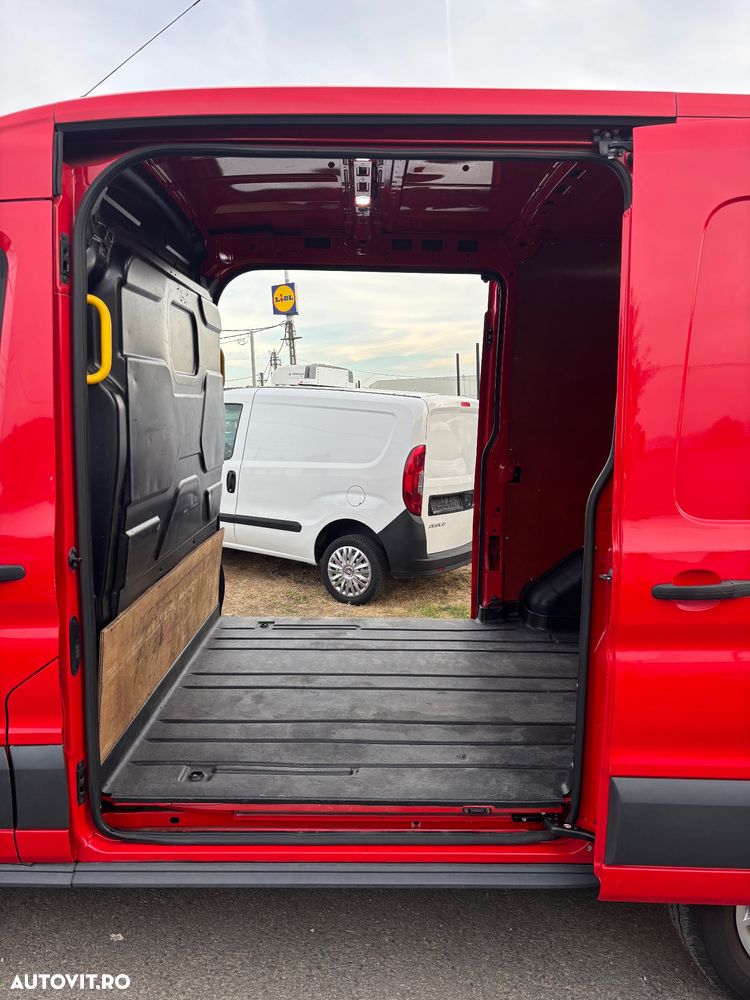 Ford Transit - 13