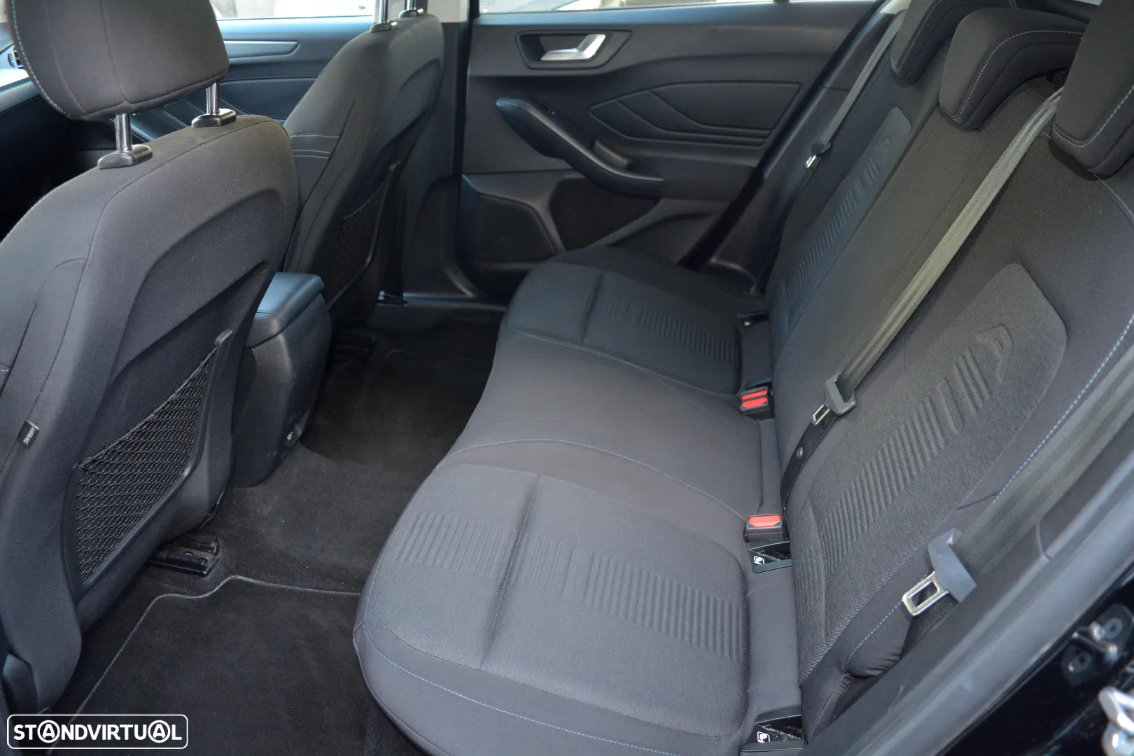 Ford Focus 1.0 EcoBoost Active - 6