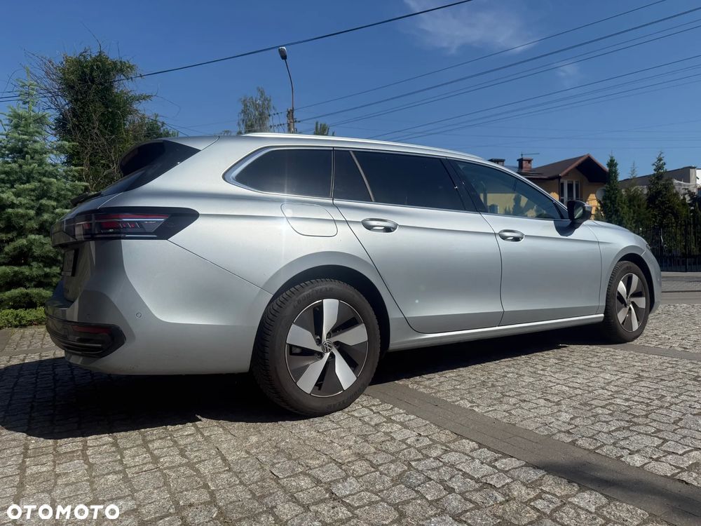 Volkswagen Passat - 7