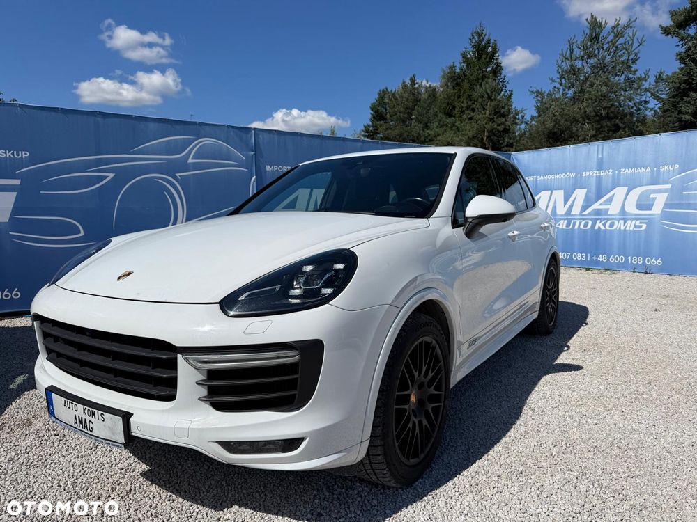 Porsche Cayenne - 2