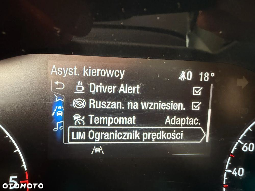 Ford Tourneo Connect 1.5 TDCi Titanium - 9