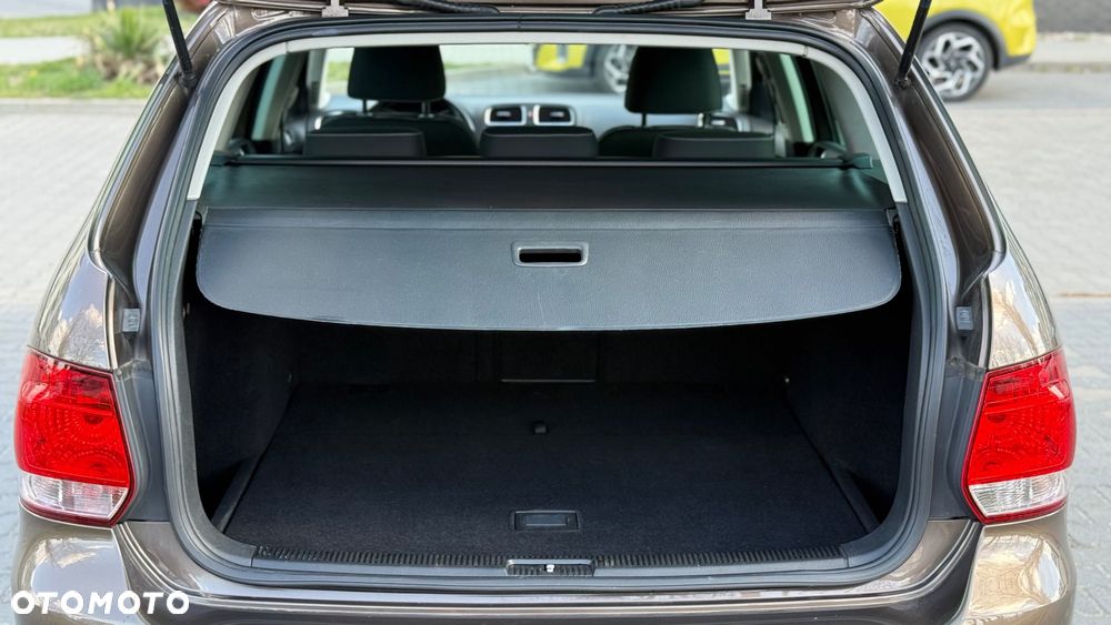 Volkswagen Golf 1.6 TDI DPF MATCH - 28