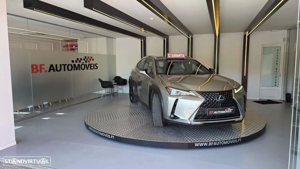 Lexus UX 250h Executive - 10