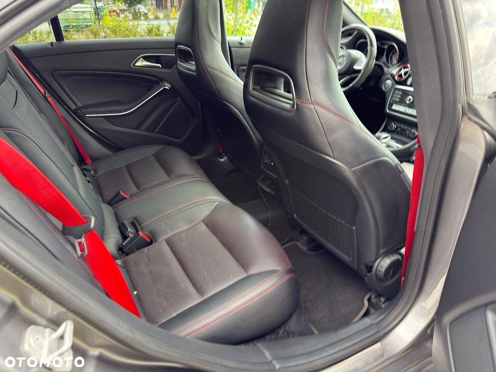 Mercedes-Benz CLA - 18