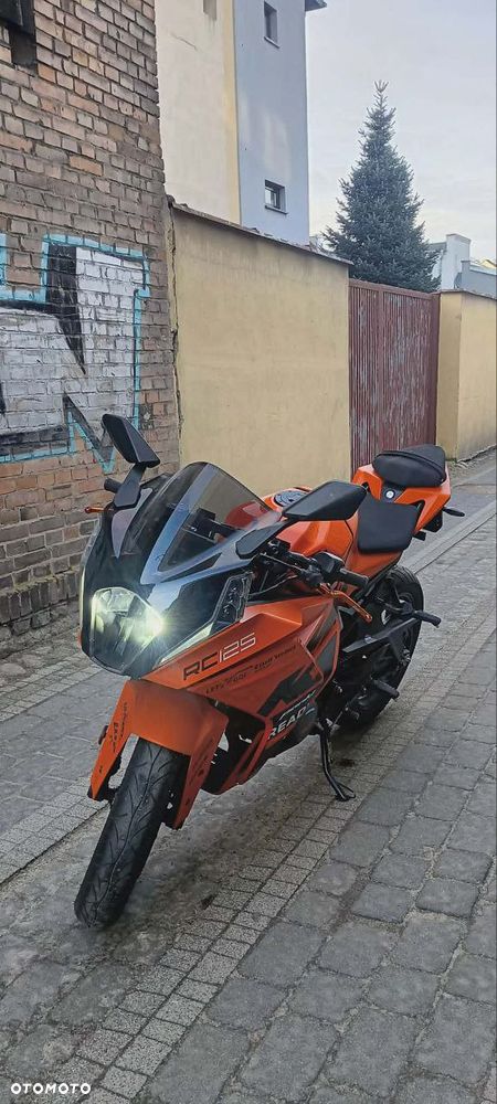 KTM RC 125 - 1