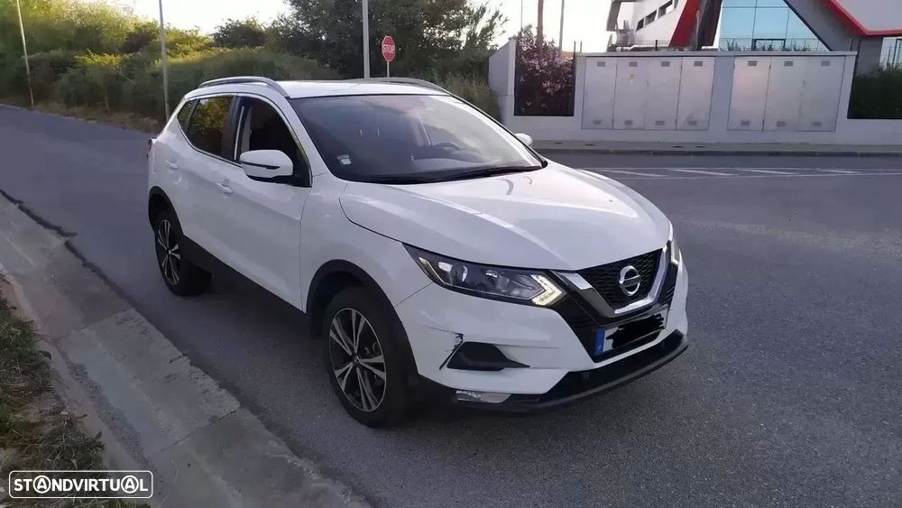 Nissan Qashqai 1.5 dCi Tekna Premium - 2