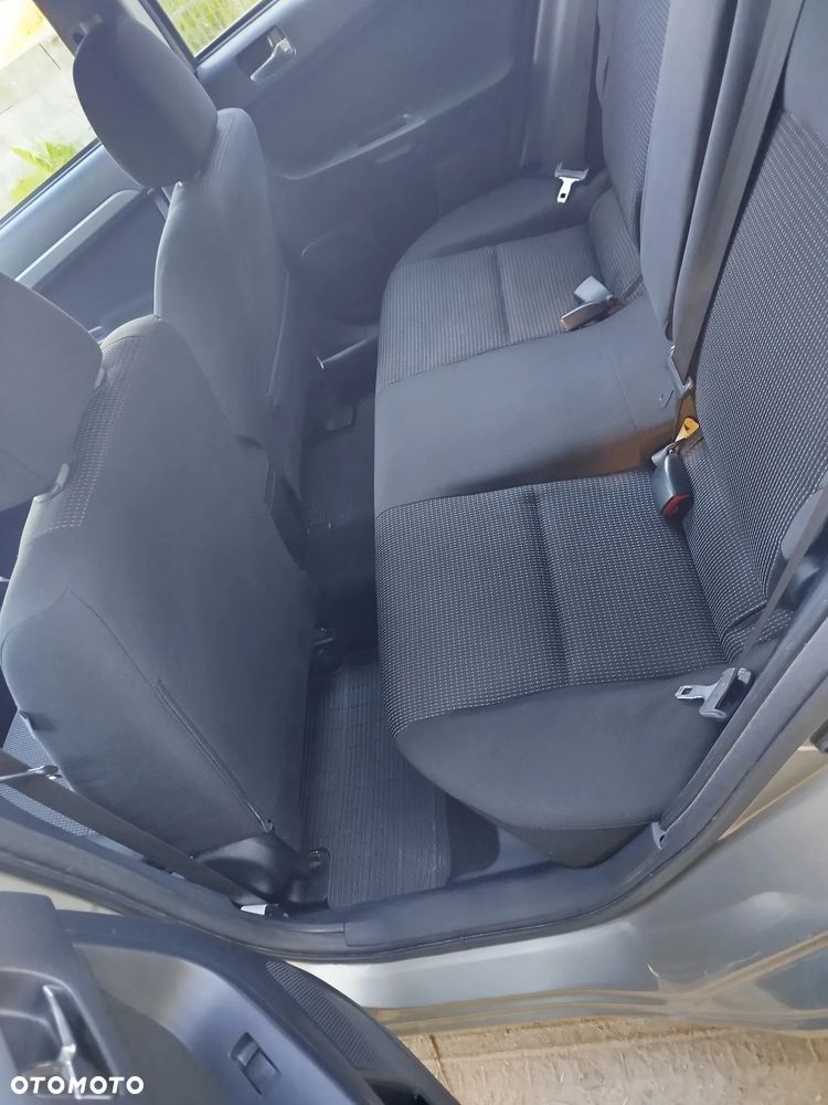 Mitsubishi Lancer 1.6 - 13