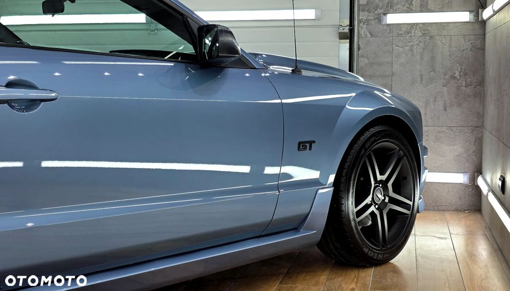 Ford Mustang - 6