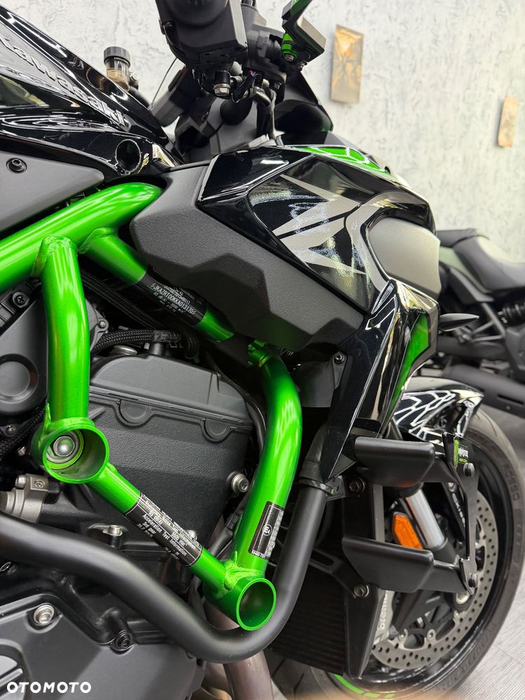 Kawasaki H2 - 8