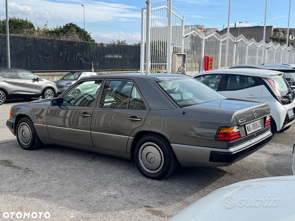 Mercedes-Benz W124 (1984-1993) - 9