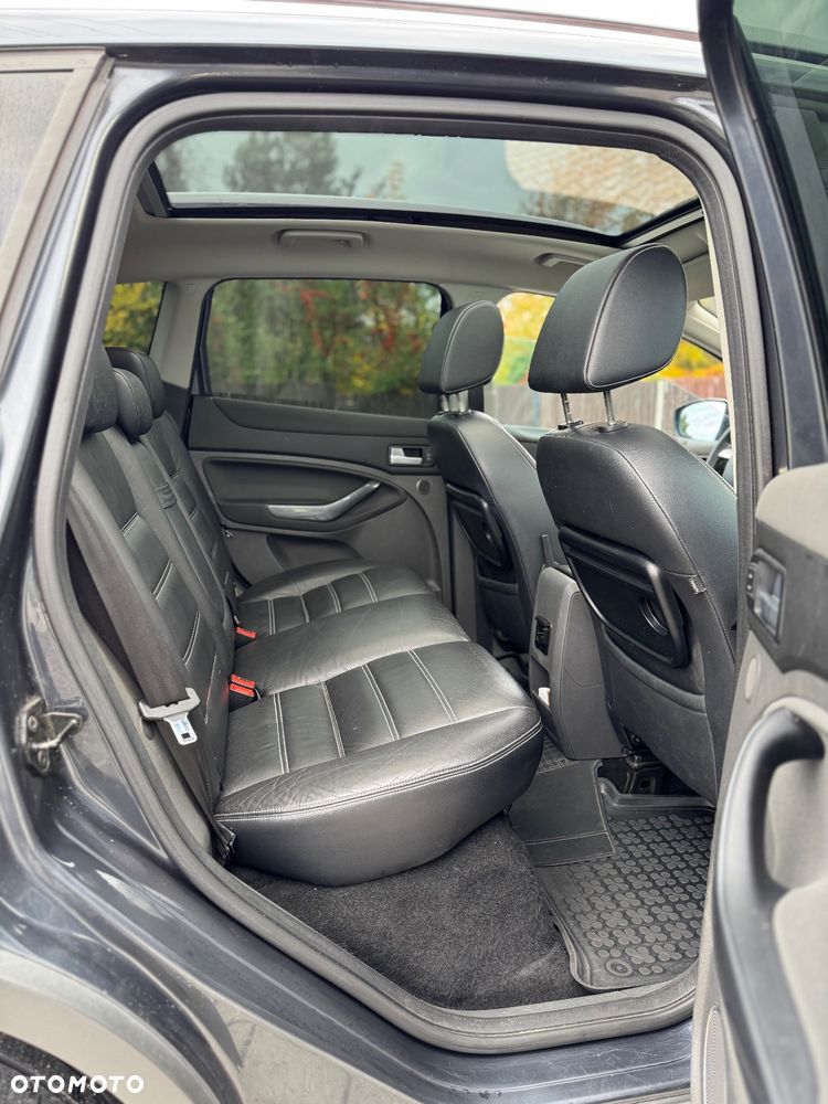 Ford Kuga 2.0 TDCi 4x4 Titanium - 11